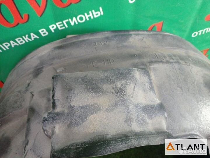 Подкрылок передний левый toyota mark II