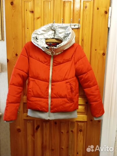 Куртка тёплая для девочки 40-42 разм