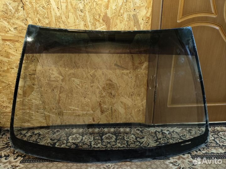 Лобовое стекло Lexus Rx300 mcu10