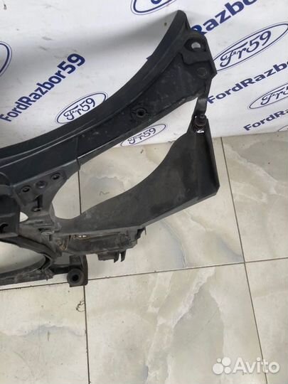 Панель передняя (телевизор) Audi A4 B7 2006