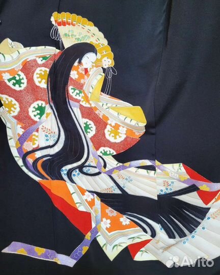 Шёлковое кимоно, Япония