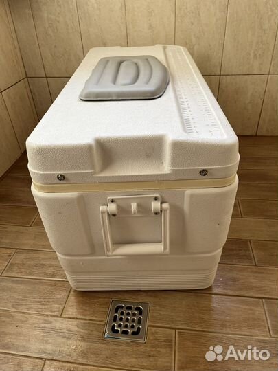 Изотермический контейнер igloo 94L