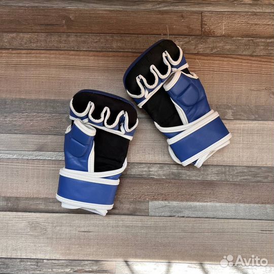 Перчатки для мма крабы reyvel