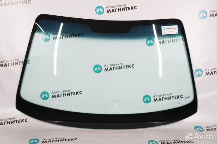 Лобовое стекло на Hyundai Accent, замена