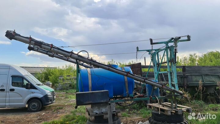 Опрыскиватель для обработки полей