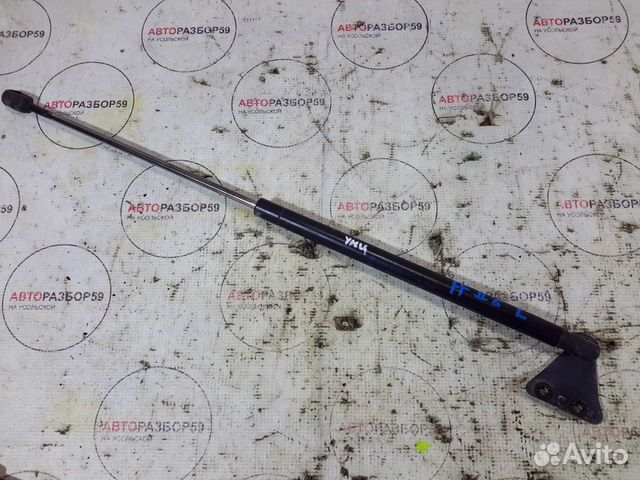 Амортизатор двери багажника Ford Focus 2