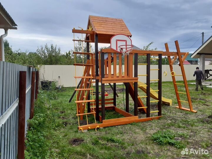 Игровая площадка для дачи Марк-2