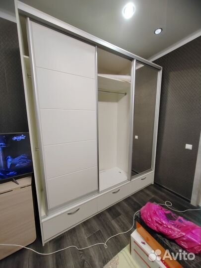 Шкаф купе с зеркалом бу