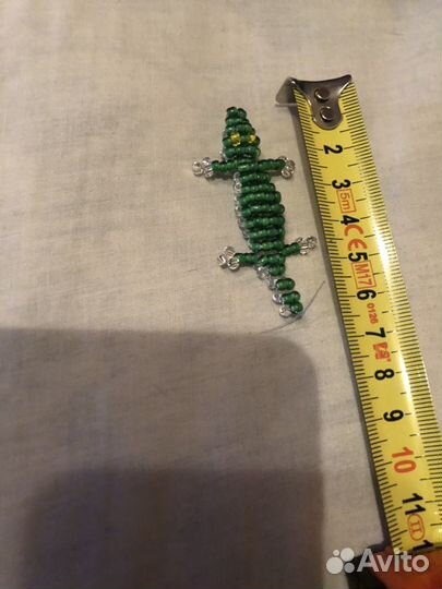 Веселый крокодил из бисера