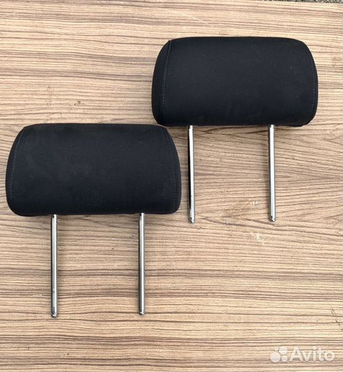 Подголовники заднего сидения Audi A8 D2
