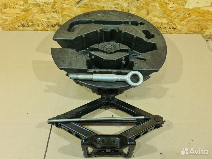 Органайзер в сборе Ford Focus 3