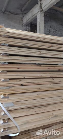 Плинтус напольный деревянный 20х70х2000