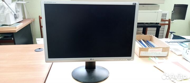 Продам монитор LG