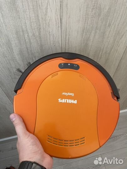 Робот пылесос Philips FC8802