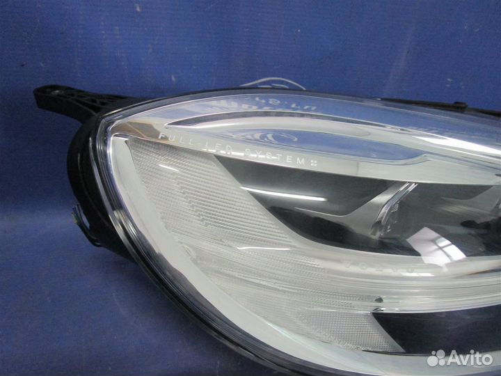 Фара передняя правая Volvo V40 MV48 D4204T 2017