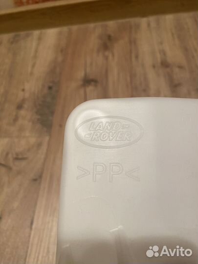 Бачок омывателя лобового стекла Range Rover 3