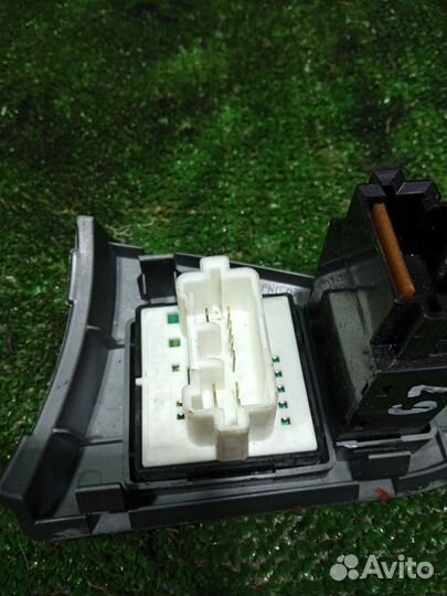 Кнопка регулировки зеркал Mitsubishi Lancer