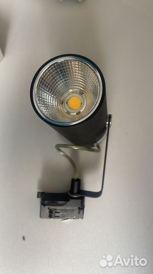 Светильники трековые в ассотименте