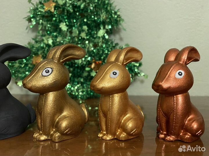 Заяц ручной работы из гипса (8см)