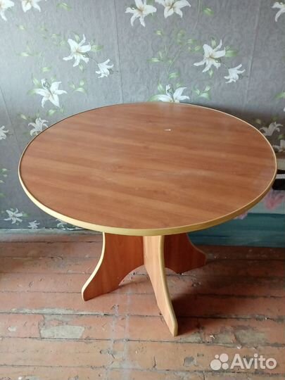 Кухонный стол бу