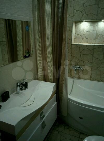 2-к. квартира, 80 м², 1/5 эт.