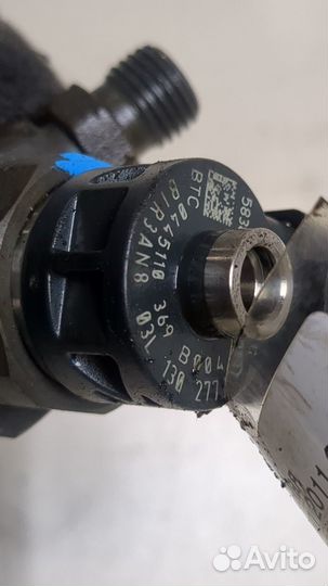 Форсунка топливная Volkswagen Tiguan, 2012