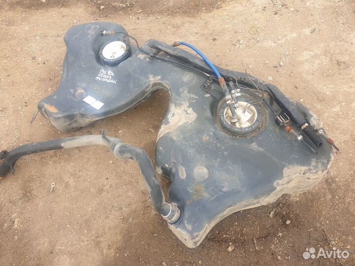 Бензобак бак топливный bmw 3 e36 бмв е36 в сборе