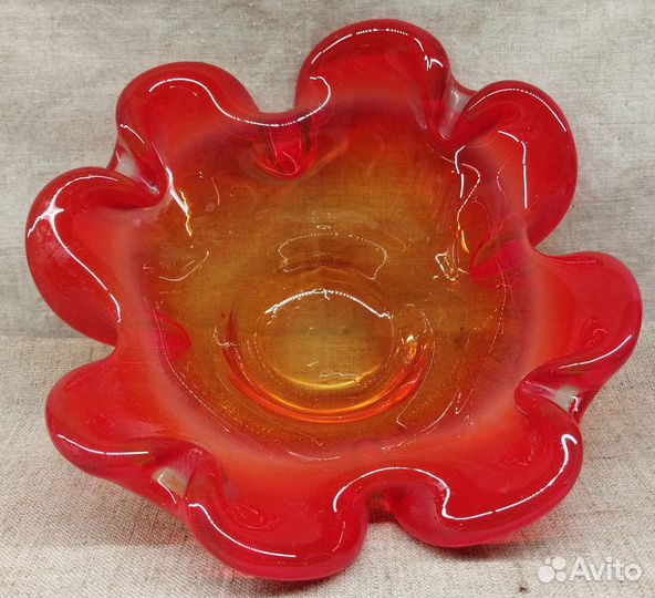 Ваза конфетница. Чешское цветное стекло СССР