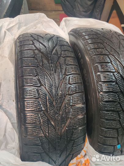 Nokian Tyres Hakkapeliitta R2 SUV 235/65 R17