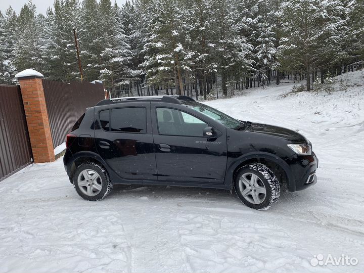 Renault Sandero Stepway 1.6 МТ, 2021, 36 000 км
