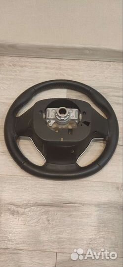 Руль toyota vitz 130