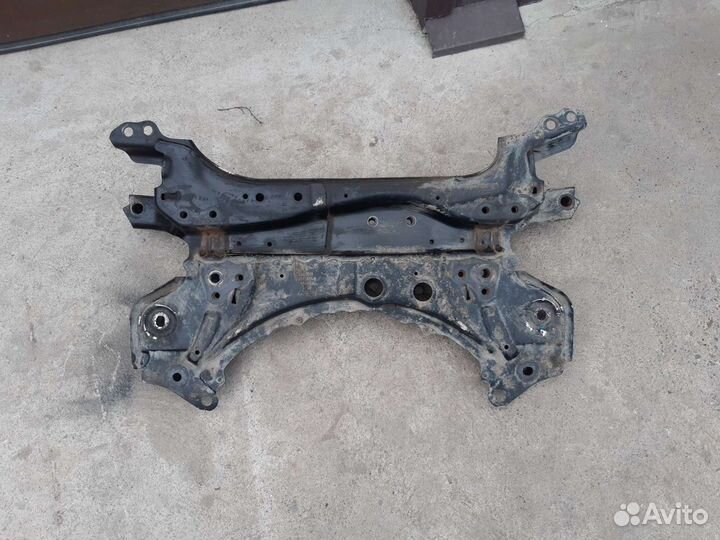 Geely Emgrand x7 подрамник