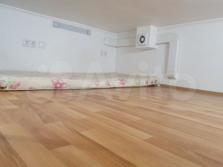 Комната 15 м² в 4-к., 9/10 эт.