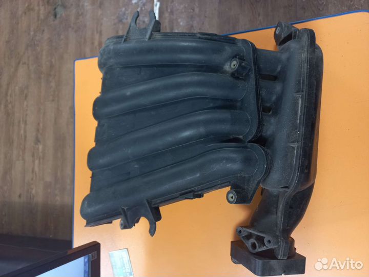 Впускной коллектор Nissan Qashqai J10 1.6
