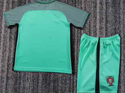 Ретро детская форма Португалия 2016, Москва