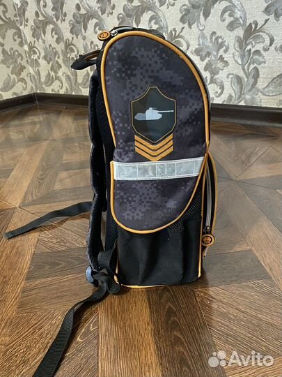 Портфель школьный