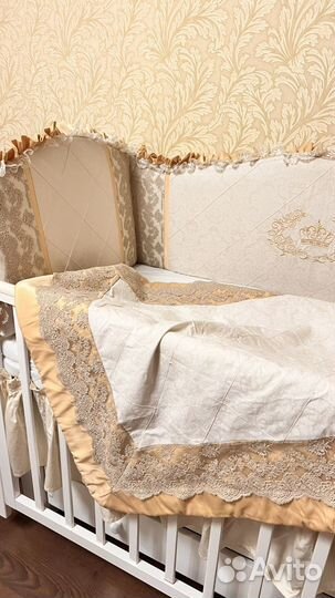 Бортики в детскую кроватку с одеялом