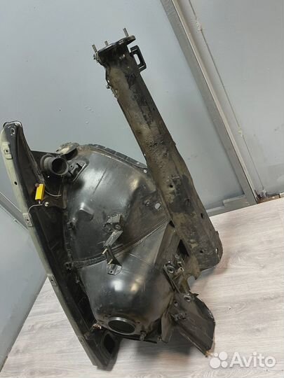 Лонжерон левый BMW е39 чёрный 475 цвет