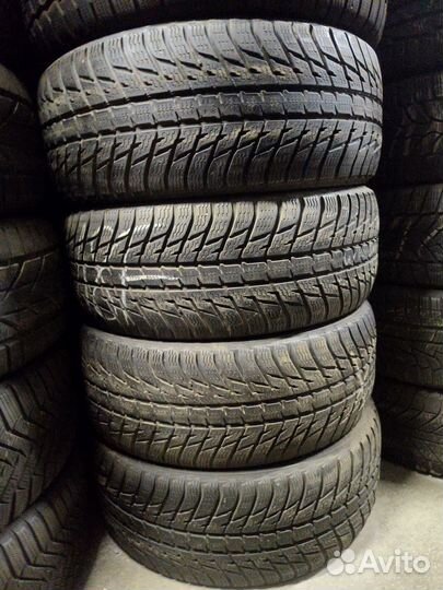 Nokian Tyres WR SUV 3 235/55 R17