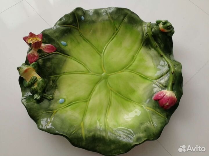 Набор посуды Лягушки США