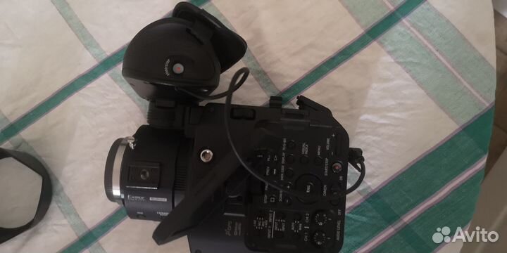 Видеокамера sony NEX-FS100