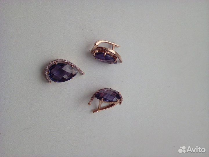 Серьги и подвеска