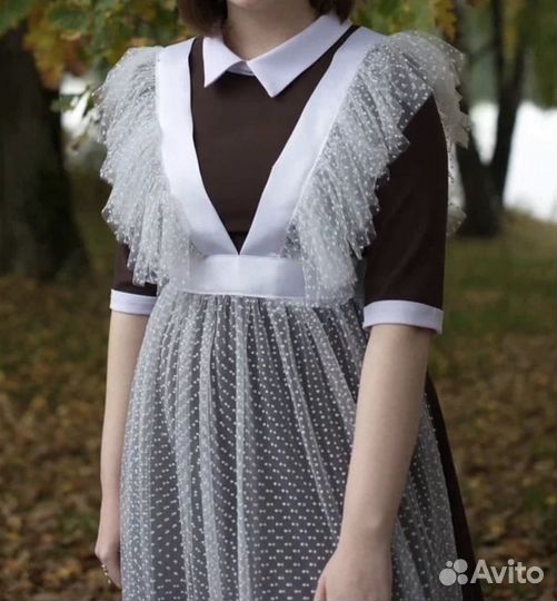 Школьный фартук и платье. Последний звонок