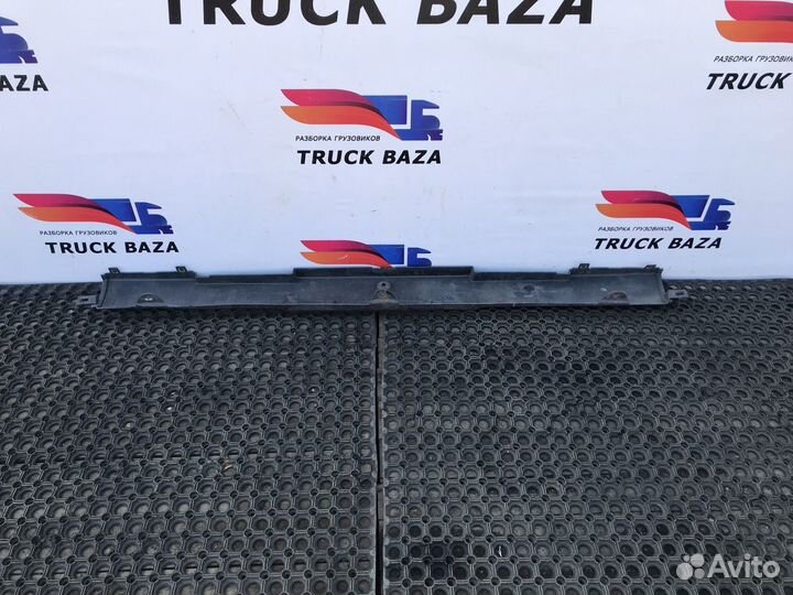 Накладка переднего бампера центральная