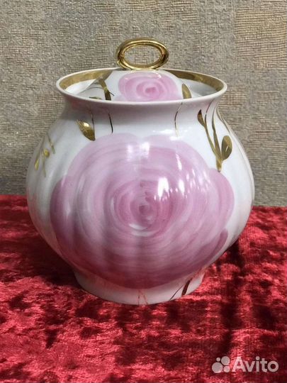 Чайник,сахарница,молочник- 