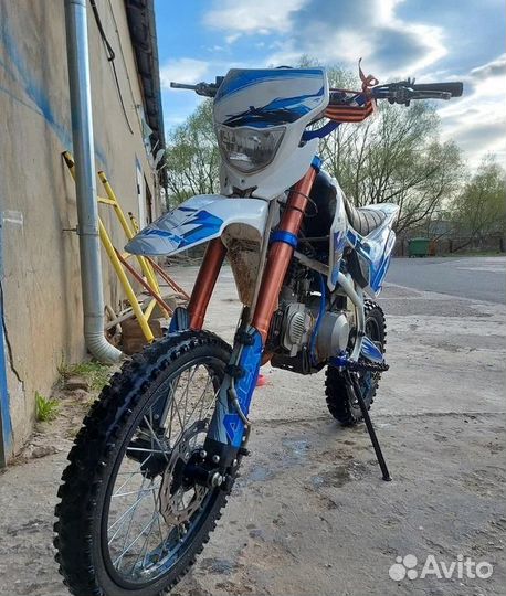 Питбайк Motoland apex140