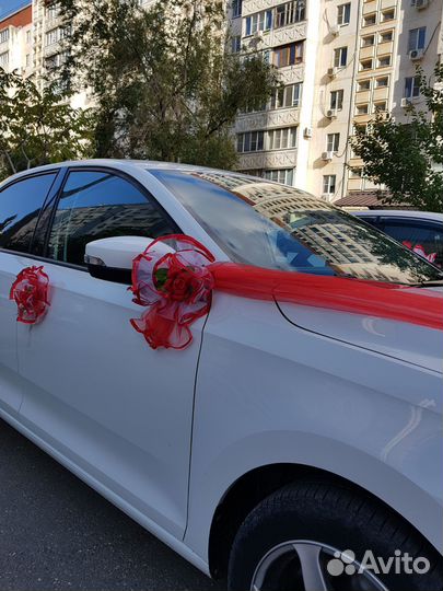 Украшения на машину