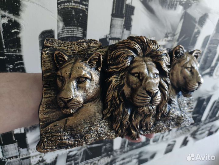 Панно барельеф Лев и Львицы