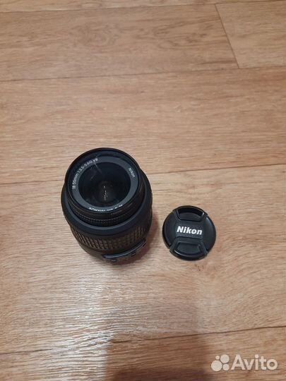 Объектив Nikon 18-55mm