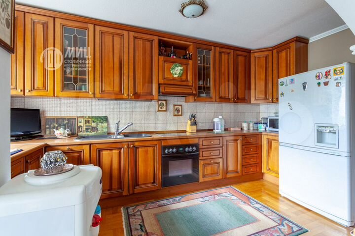 4-к. квартира, 119 м², 2/4 эт.